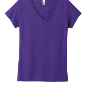 District woman V-Neck purple t-shirt